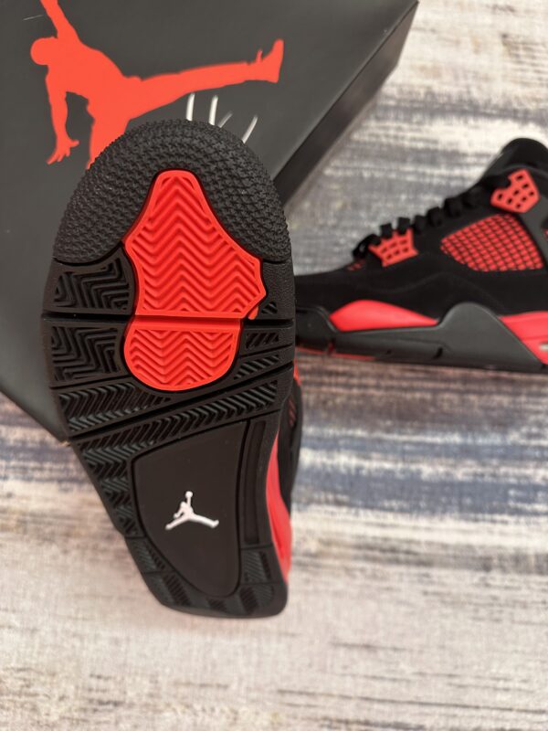Jordan 4 Retro Red Thunder - Imagen 4